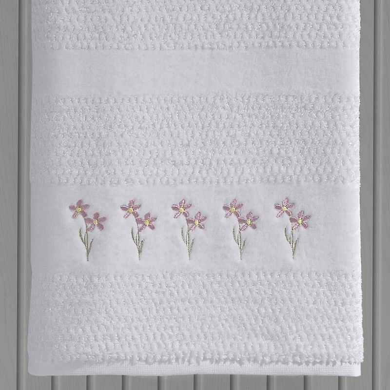 toalha-de-banho-70x140cm-em-algodao-400-gramas-com-bordado-buettner-nina-cor-branco-detalhe
