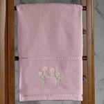 toalha-de-rosto-50x80cm-em-algodao-460-gramas-com-bordado-buettner-joana-cor-dusty-rose-vitrine