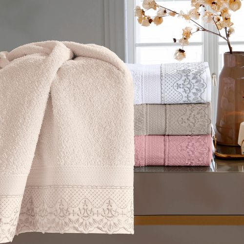 Toalha de Banho 70cm x 1,40m Melody Renda Gerusa Buettner