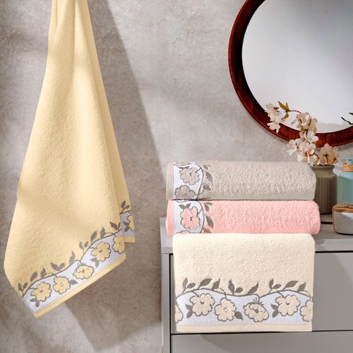 Toalha de Banho 70cm x 1,40m Artes Iara Buettner